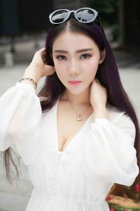 把朕的龙精含着H太子妃